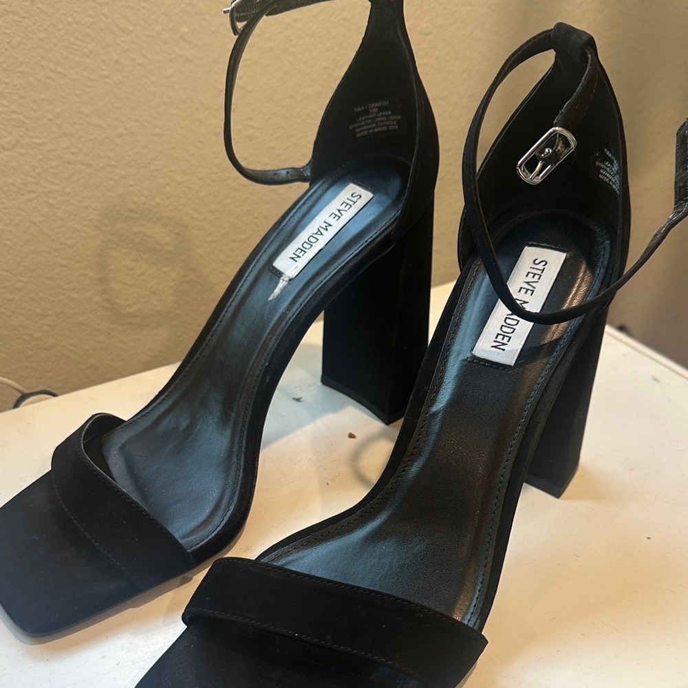 Steve Madden Black Block Heel Sandals